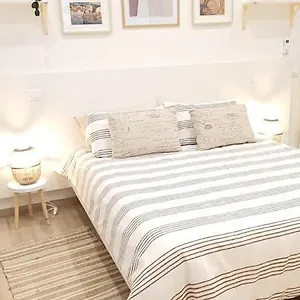 Apartment Blanc - Monolocali Indipendenti Con Cucina E Bagno Privato - Check-in E Check-out Con Codice In Autonomia H24 - Terrazza In Comune Necessario Avere Wathsapp O App Di Messaggistica Istantanea Per Foto E Video, Guspini